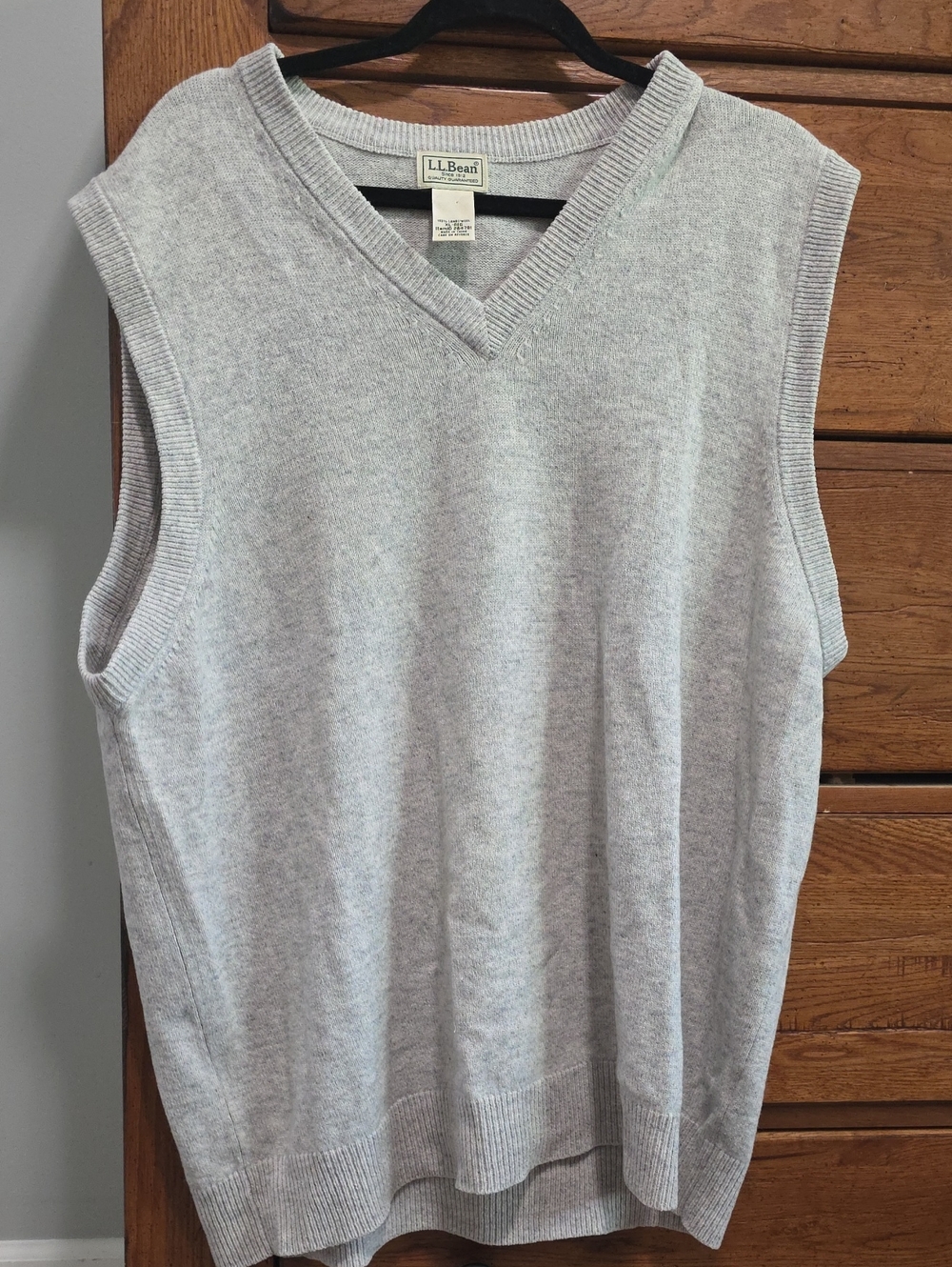 L.L. Bean Men's Light Gray V-Neck Sweater Vest